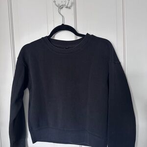 Uniqlo Black Crewneck Sweatshirt, size XS